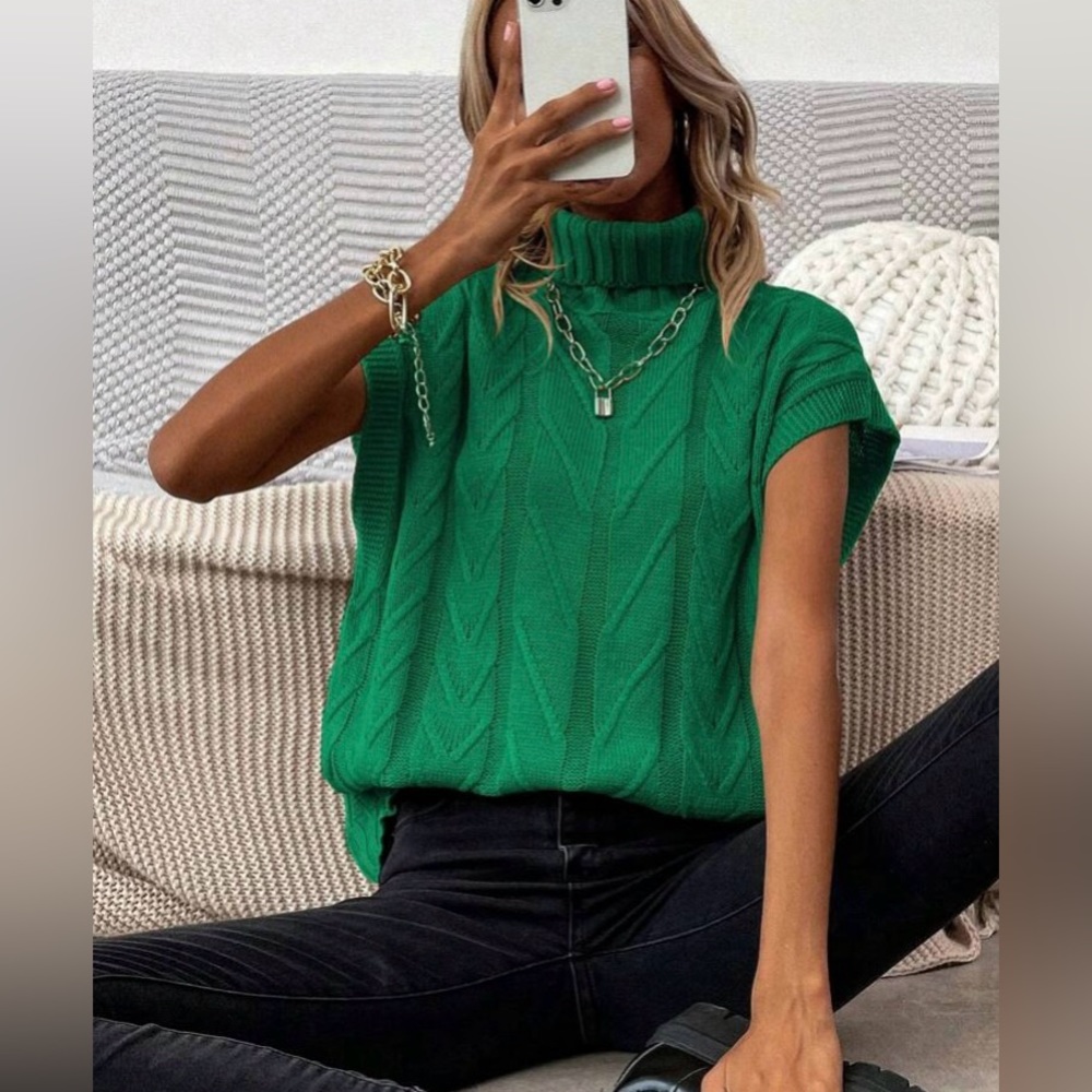 SHEIN Green Cable Knit Turtleneck Sleeveless Sweater Vest
